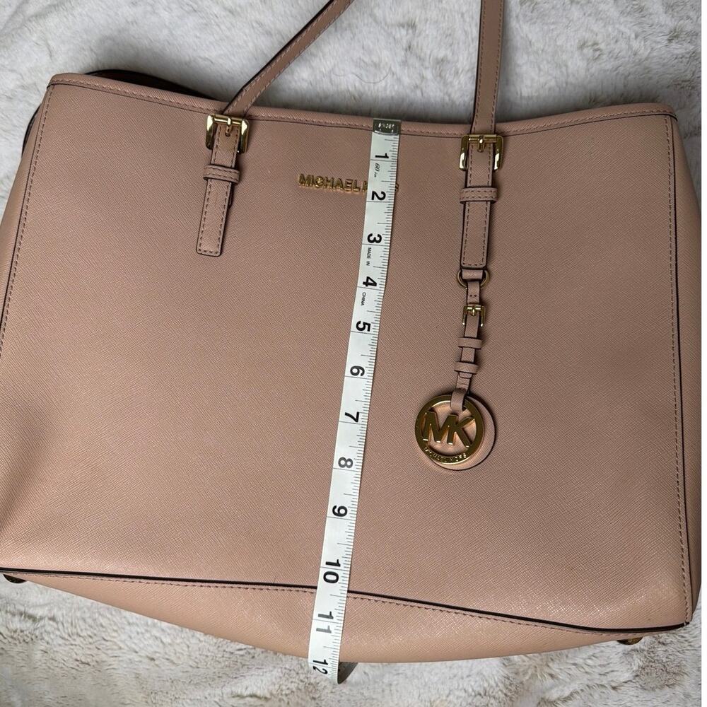 Michael Kors Tote Bag - Picture 3 of 8